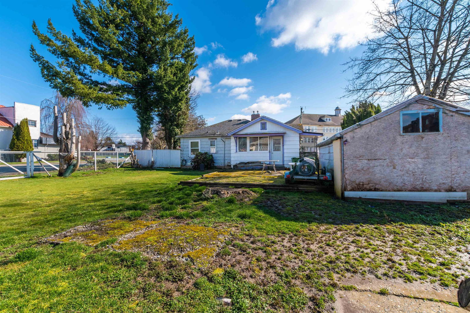 Listing Image 14