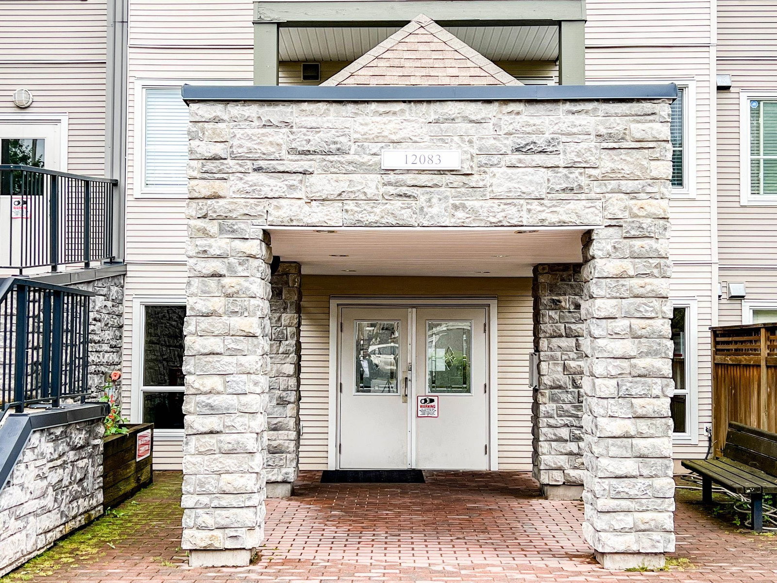 Listing Image 5