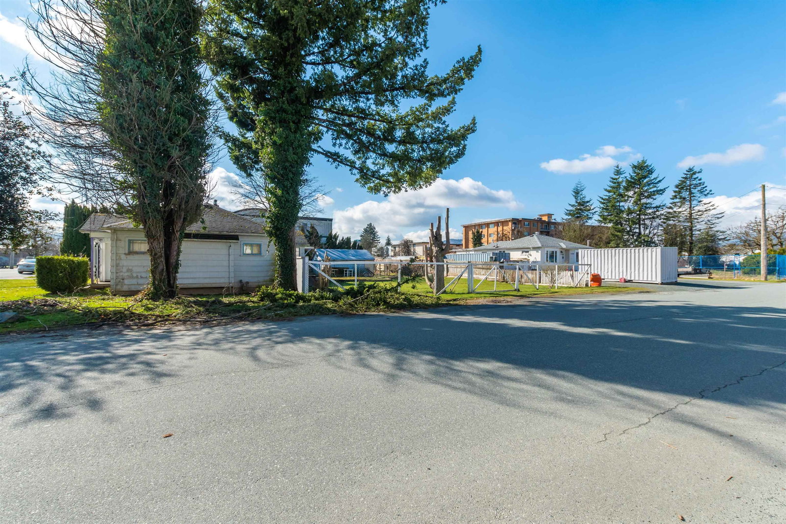 Listing Image 16