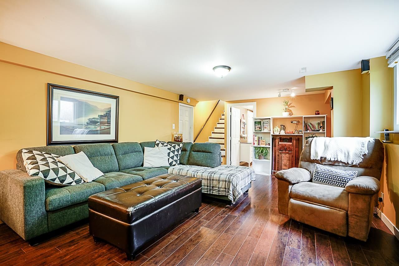 Listing Image 16