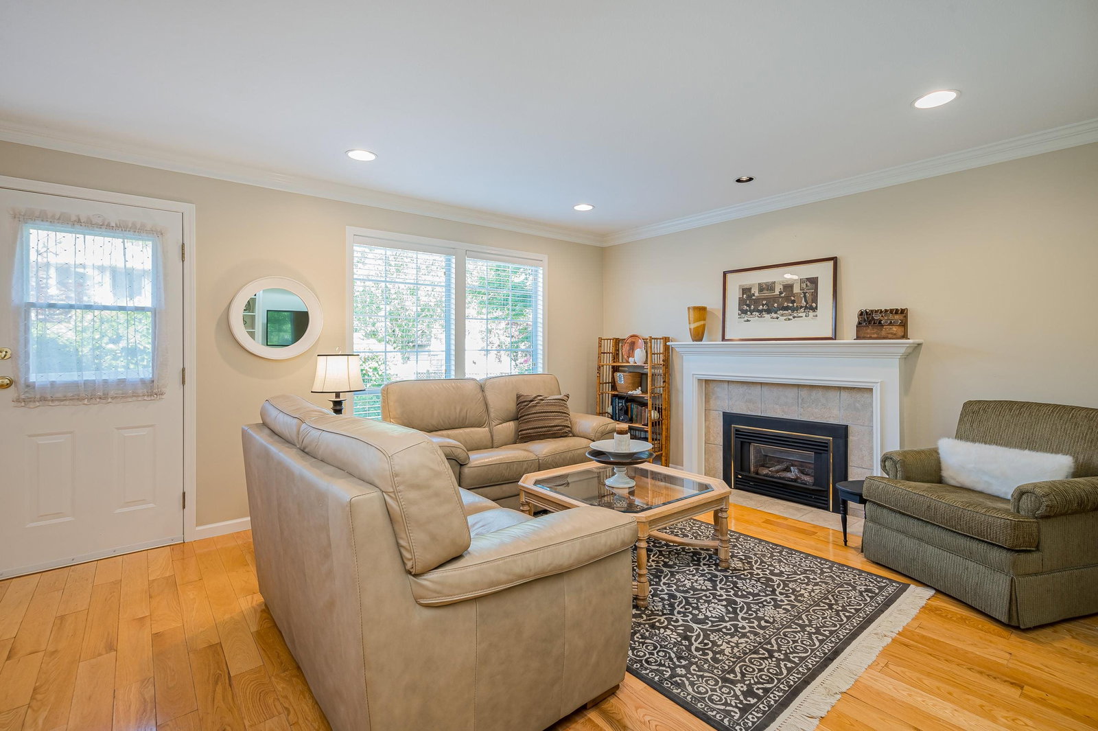 Listing Image 18