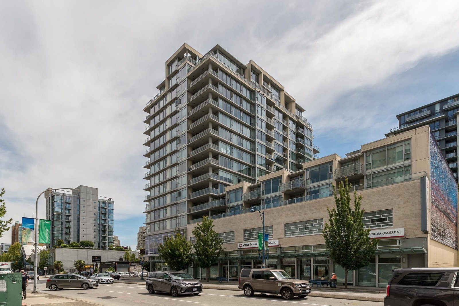 Listing Image 1