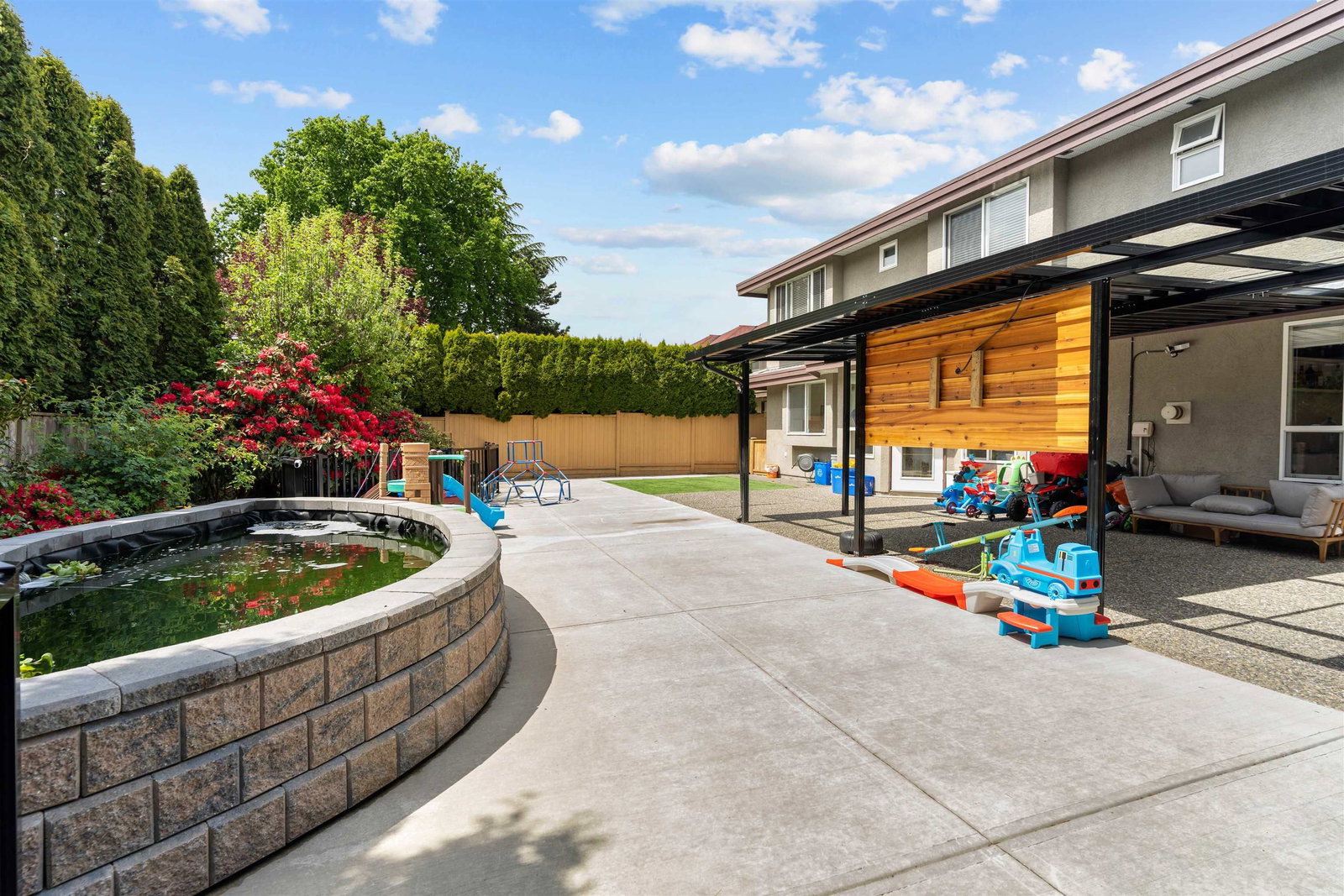 Listing Image 11