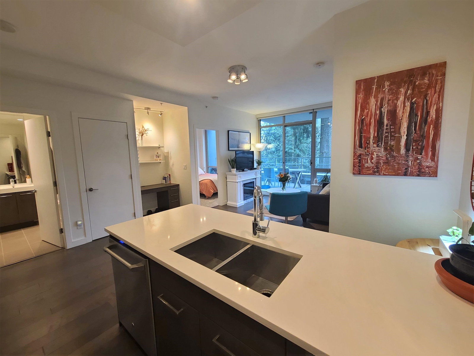Listing Image 9