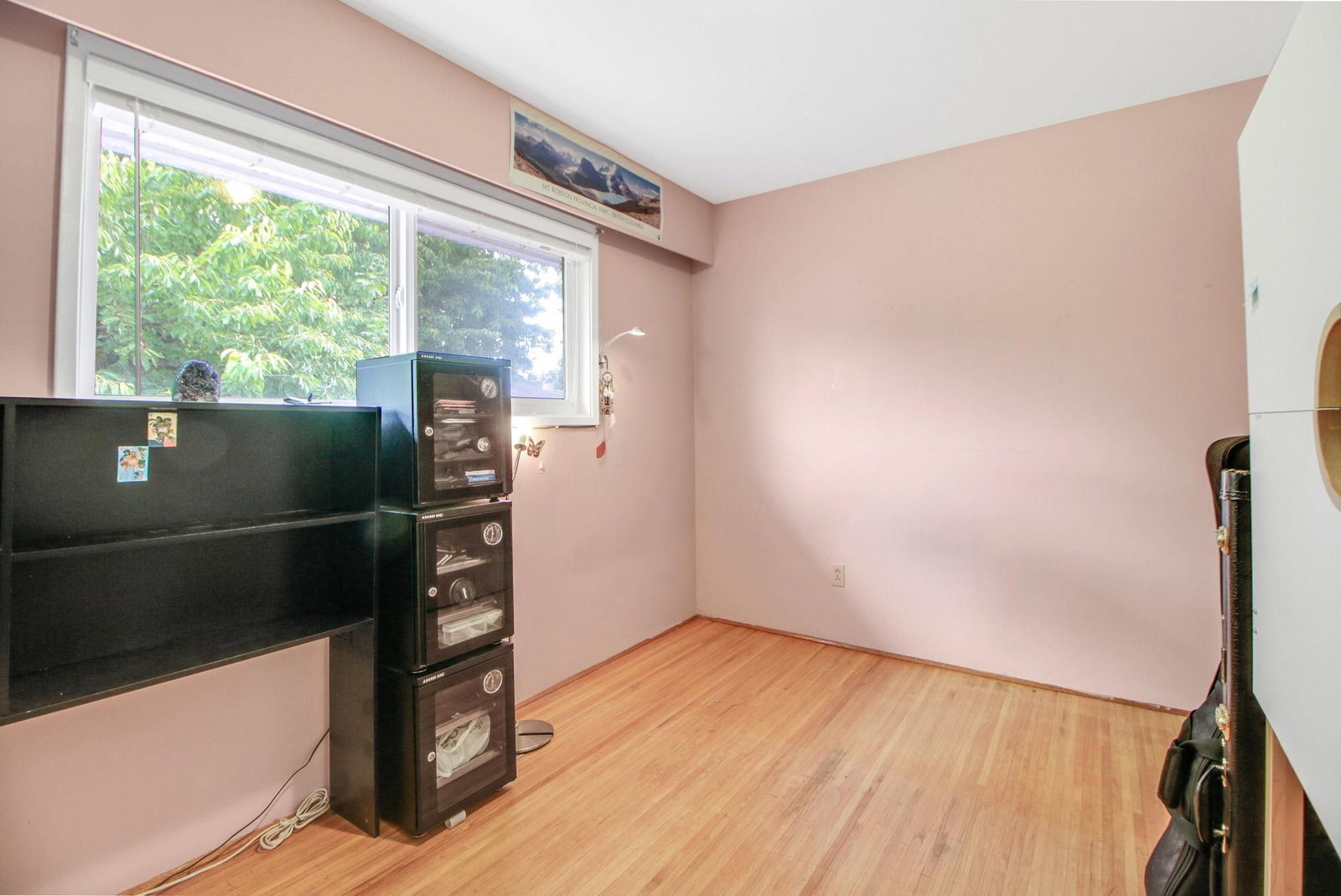 Listing Image 17