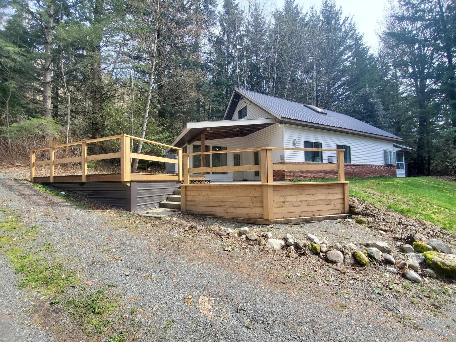 Listing Image 11