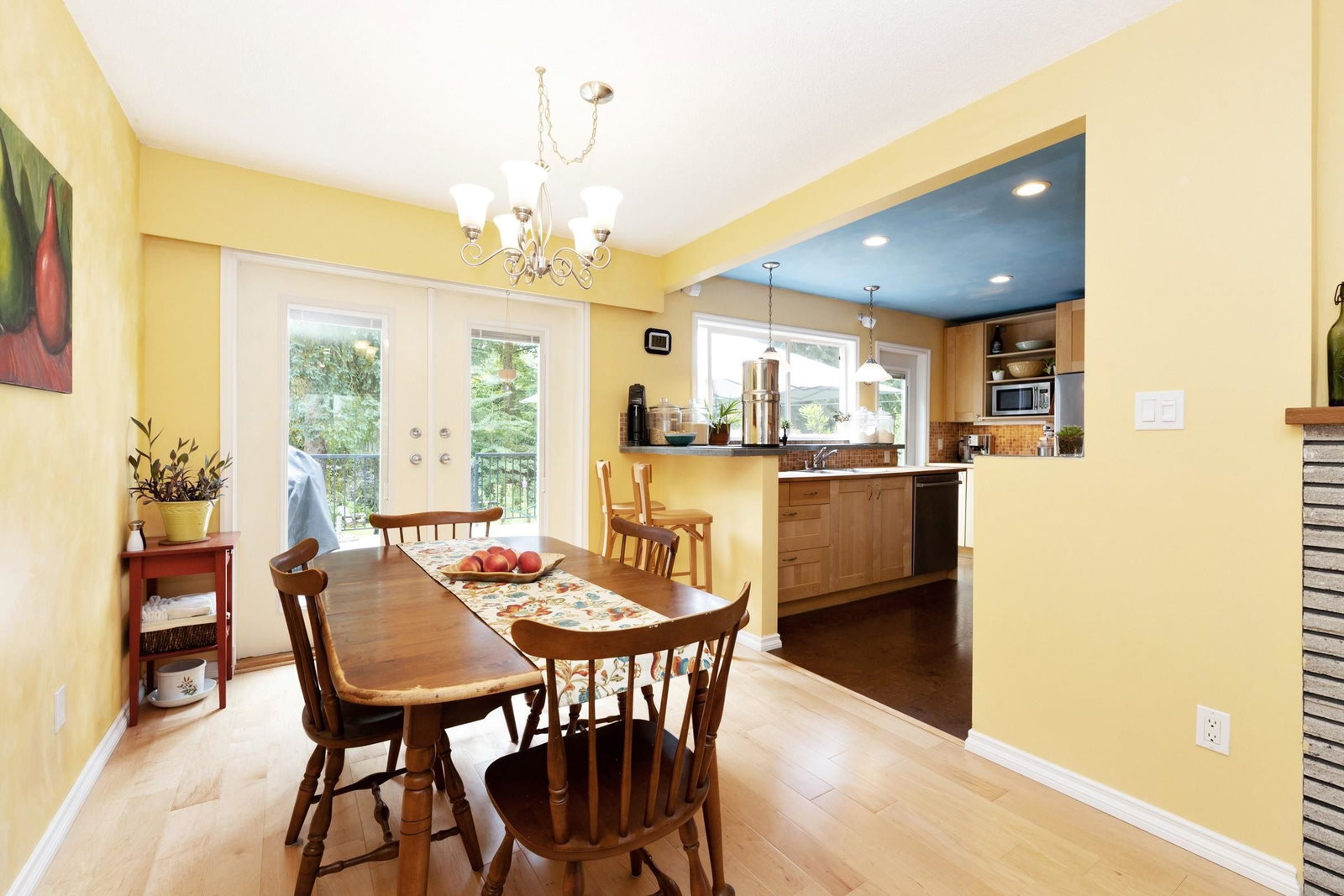 Listing Image 9