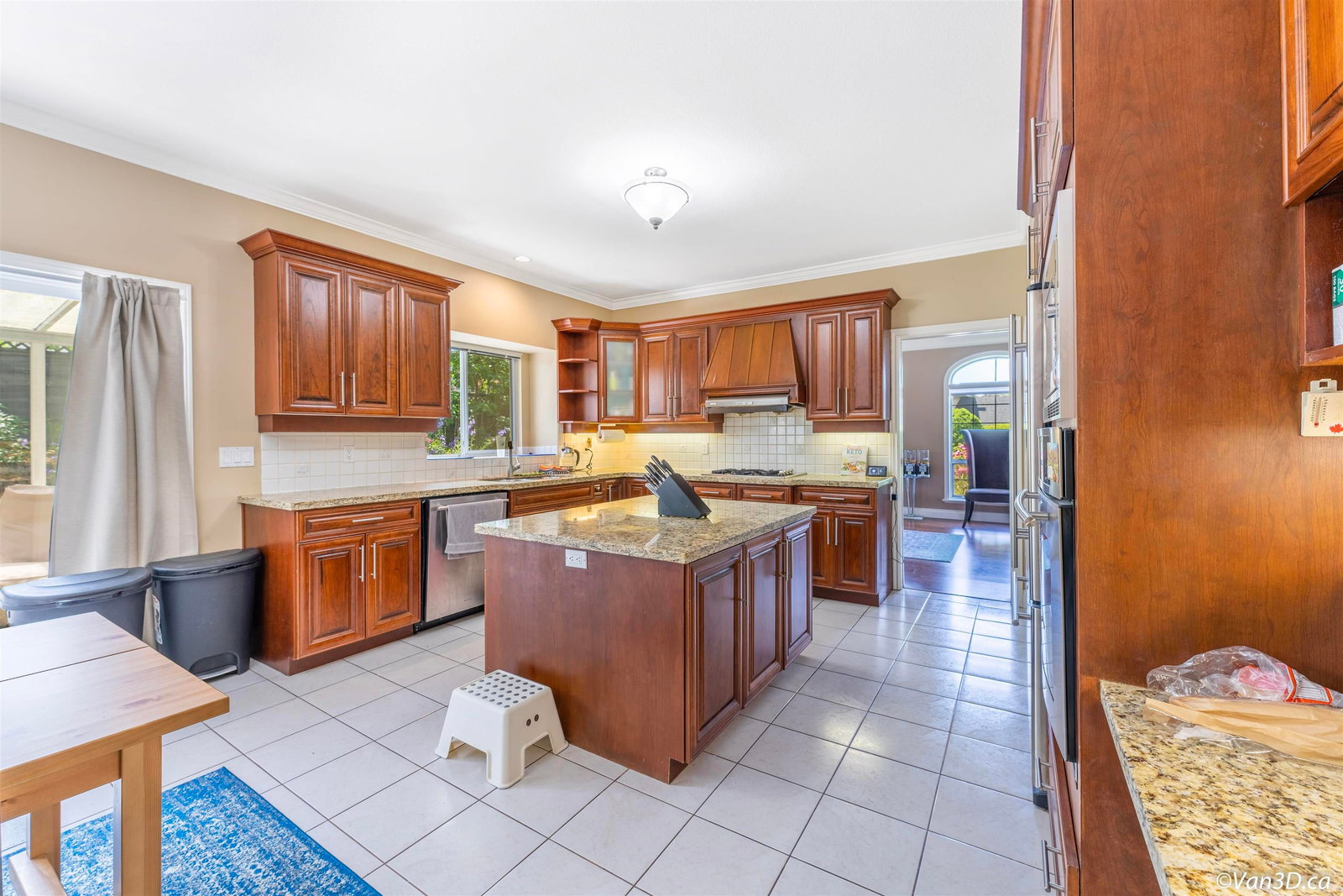 Listing Image 16