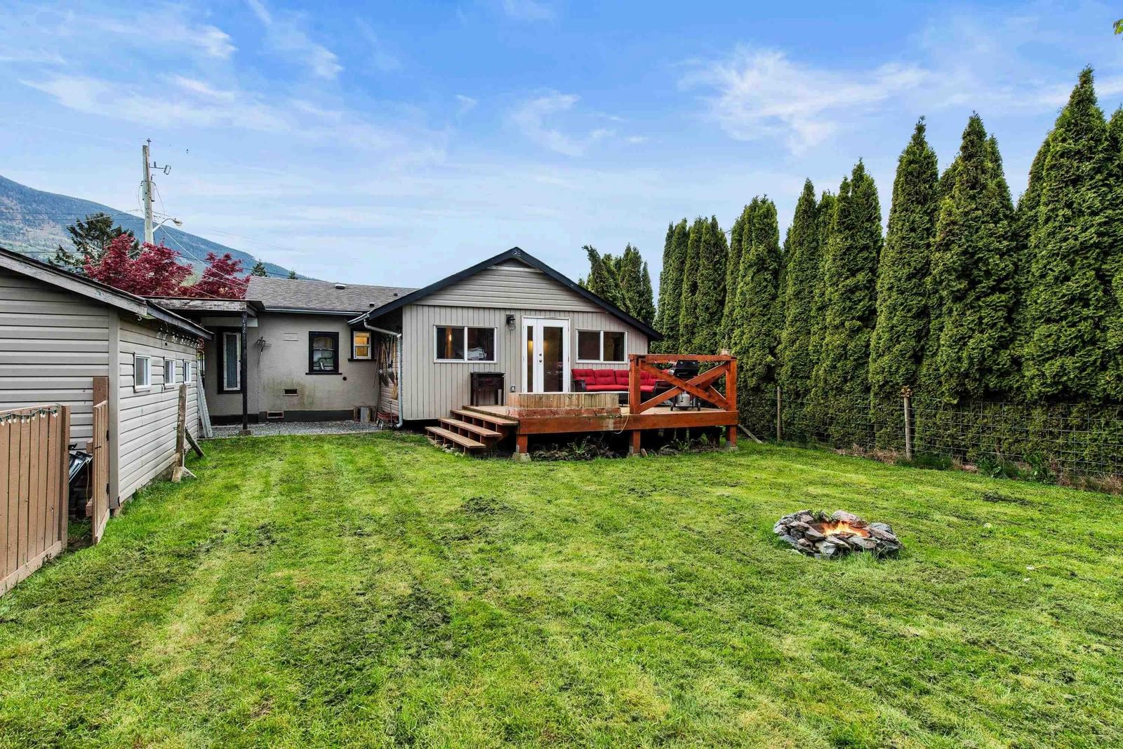Listing Image 19