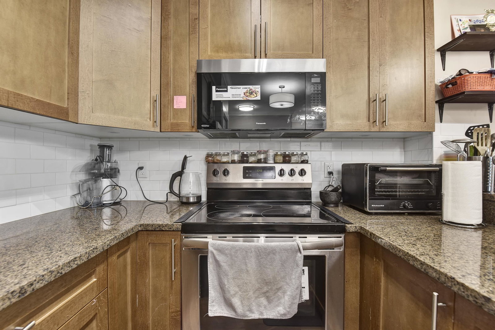 Listing Image 12
