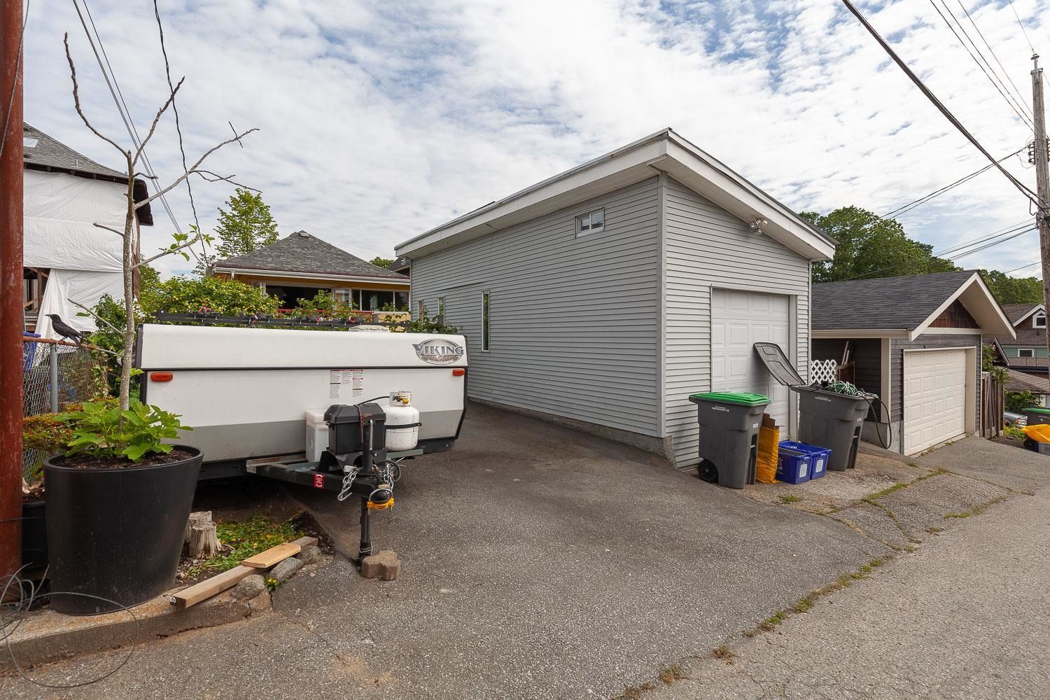 Listing Image 25