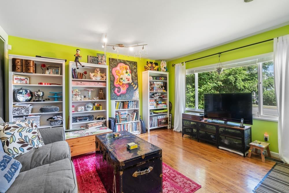 Listing Image 21