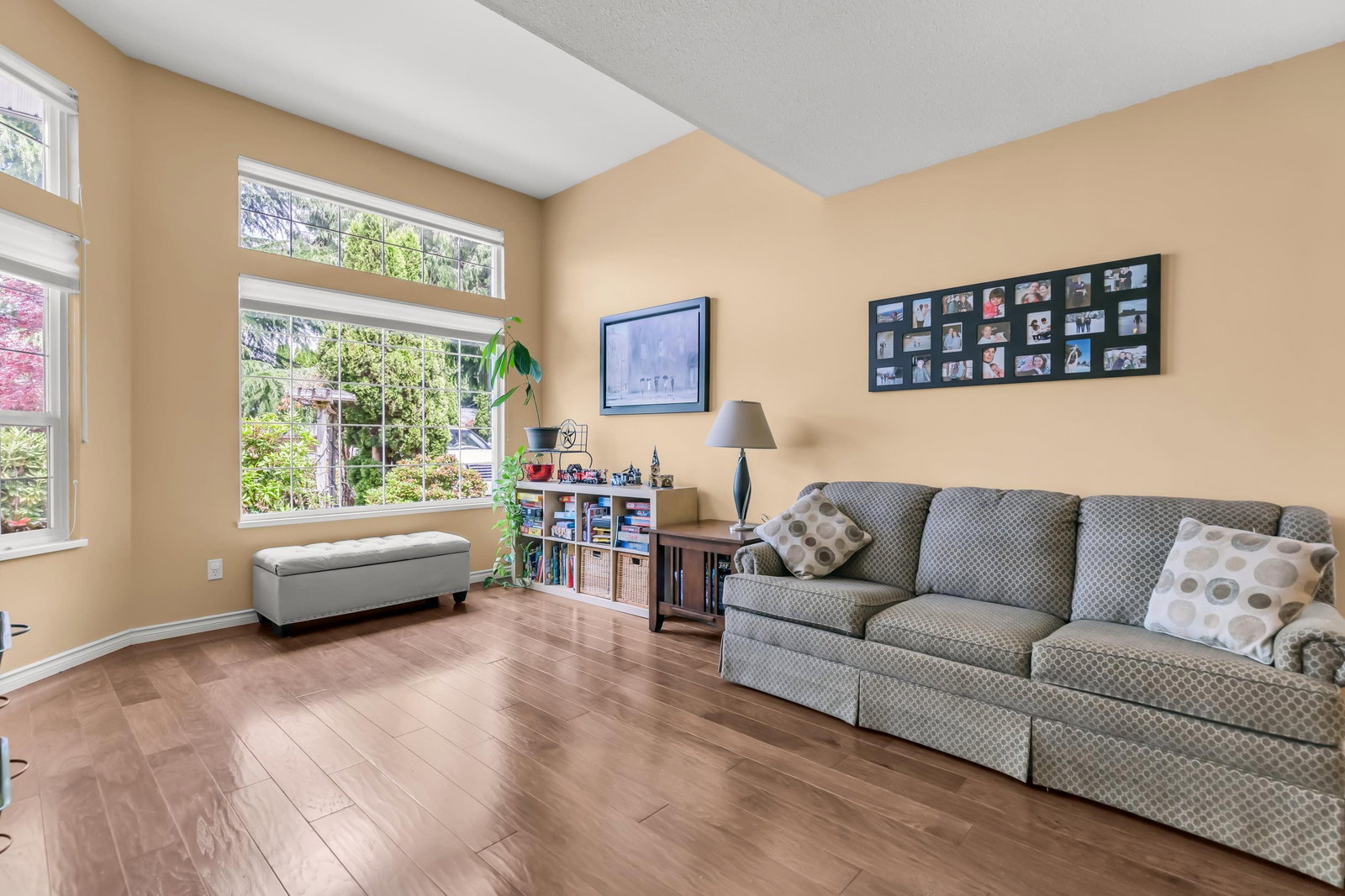 Listing Image 10