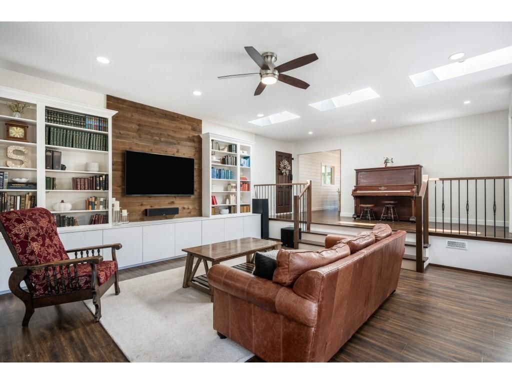 Listing Image 23