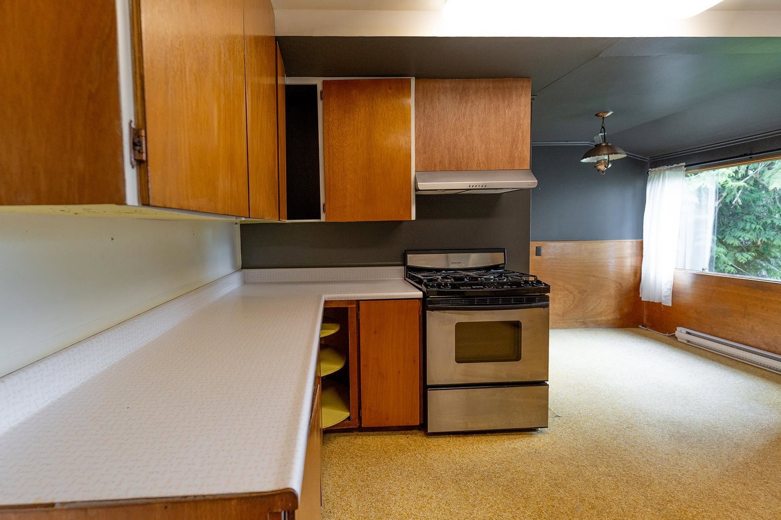 Listing Image 5