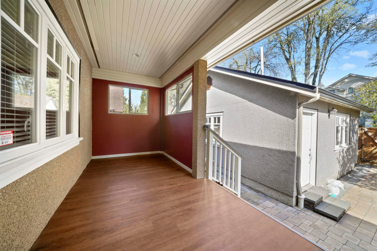 Listing Image 15