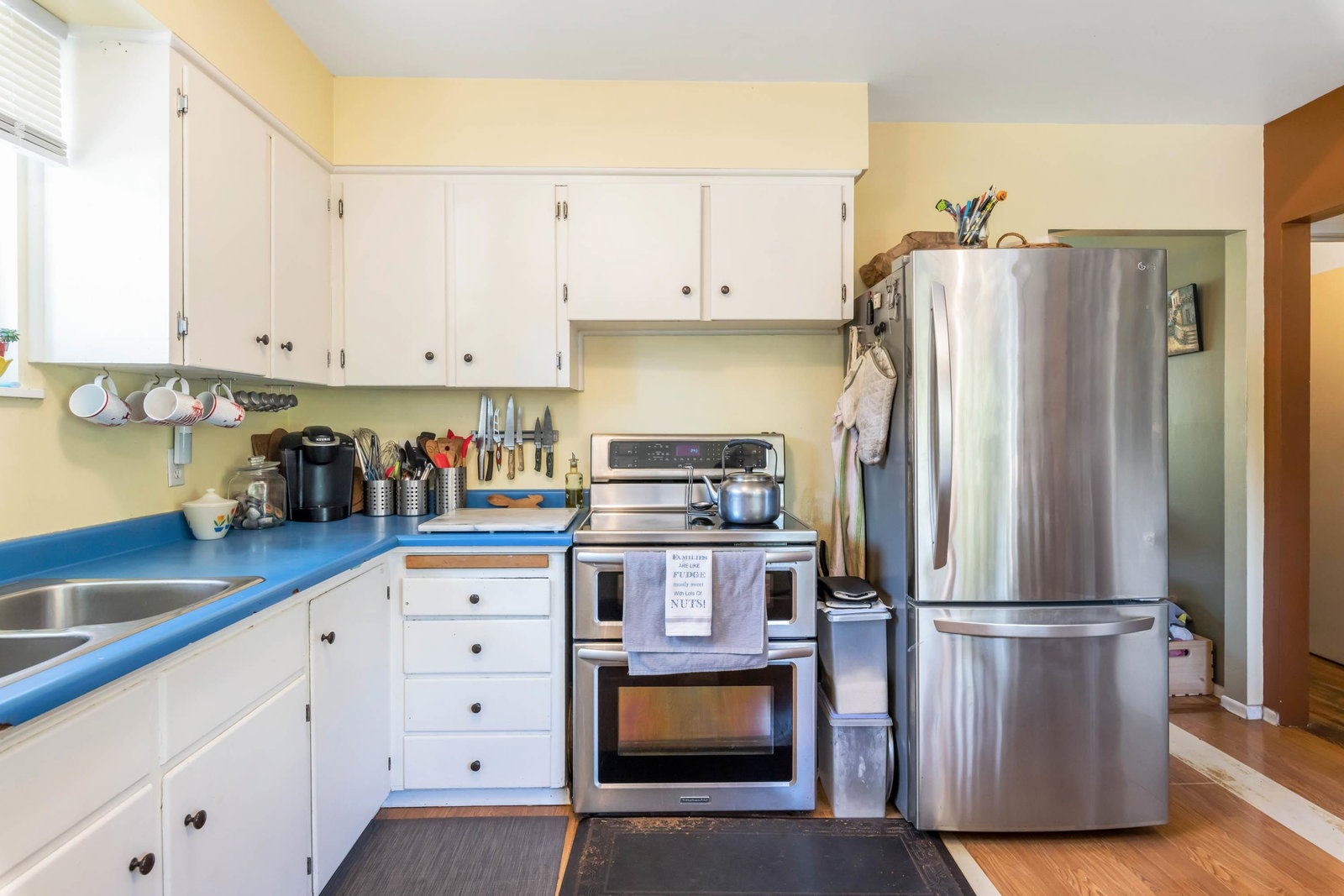 Listing Image 11