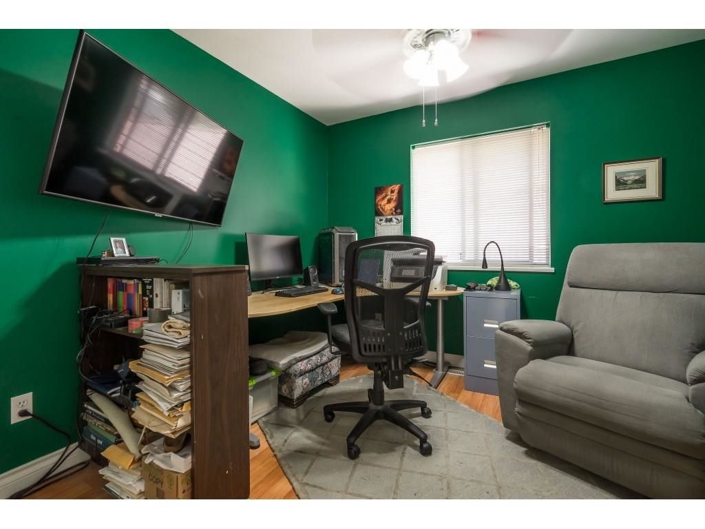 Listing Image 23