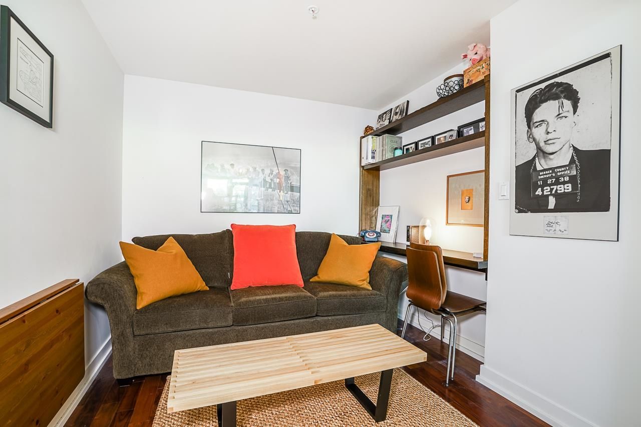 Listing Image 10
