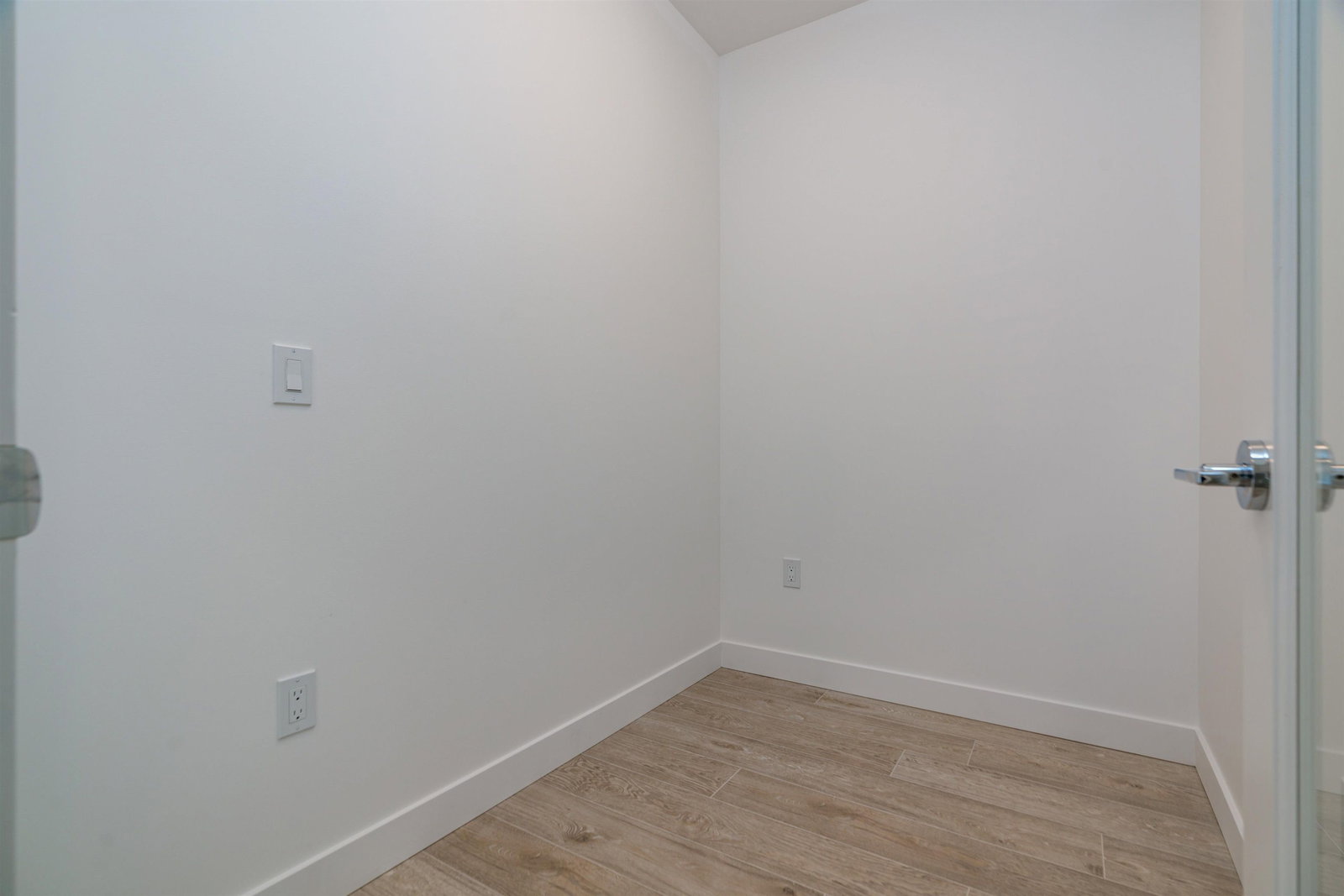 Listing Image 26
