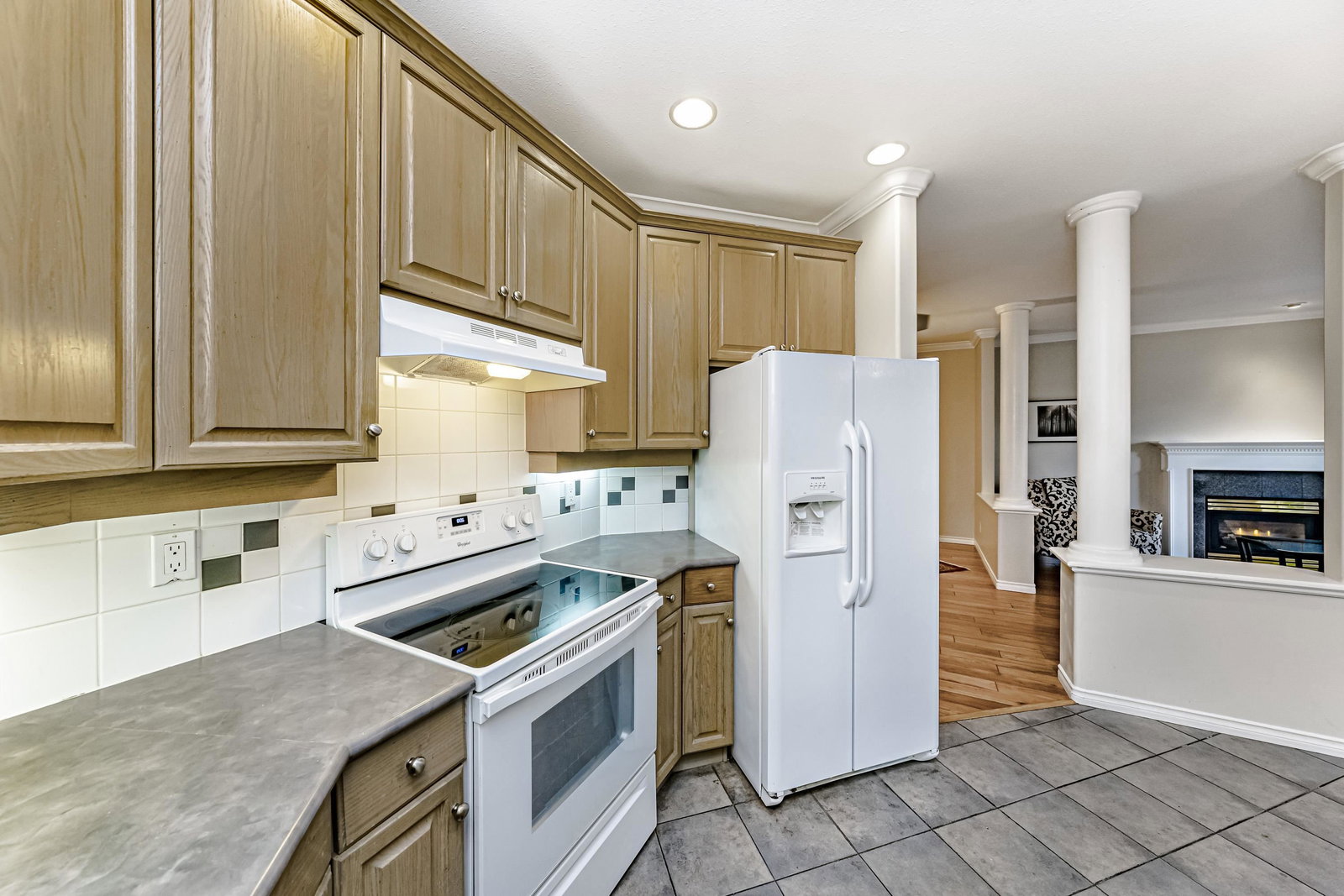 Listing Image 14