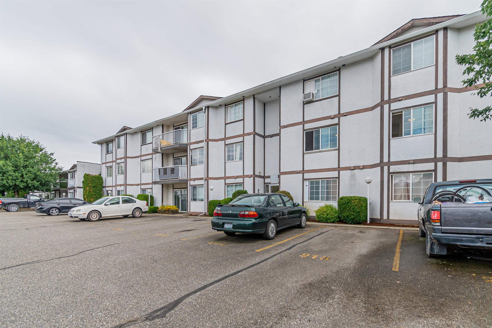 Listing Image 25