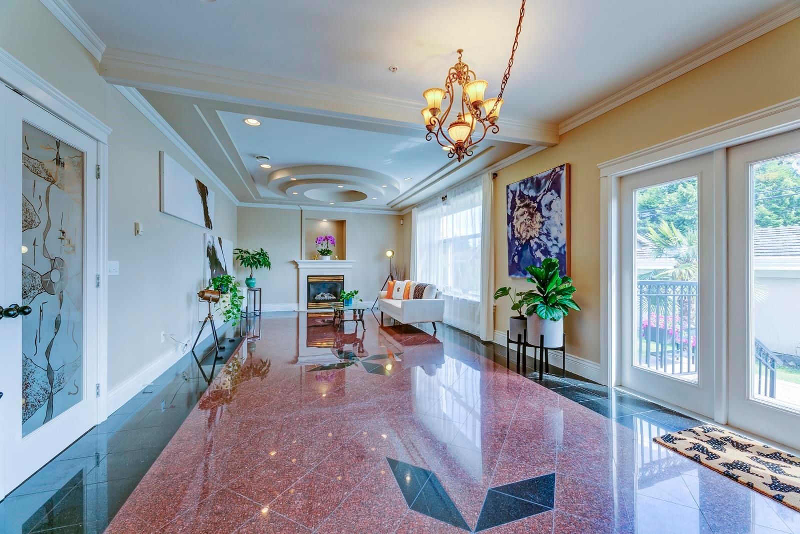 Listing Image 11
