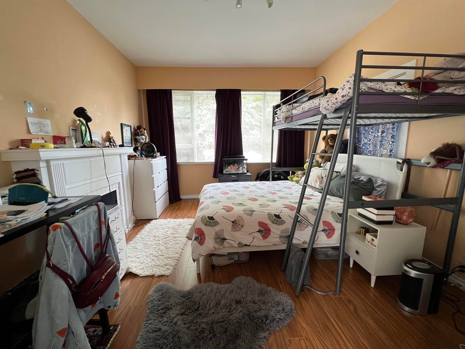 Listing Image 18