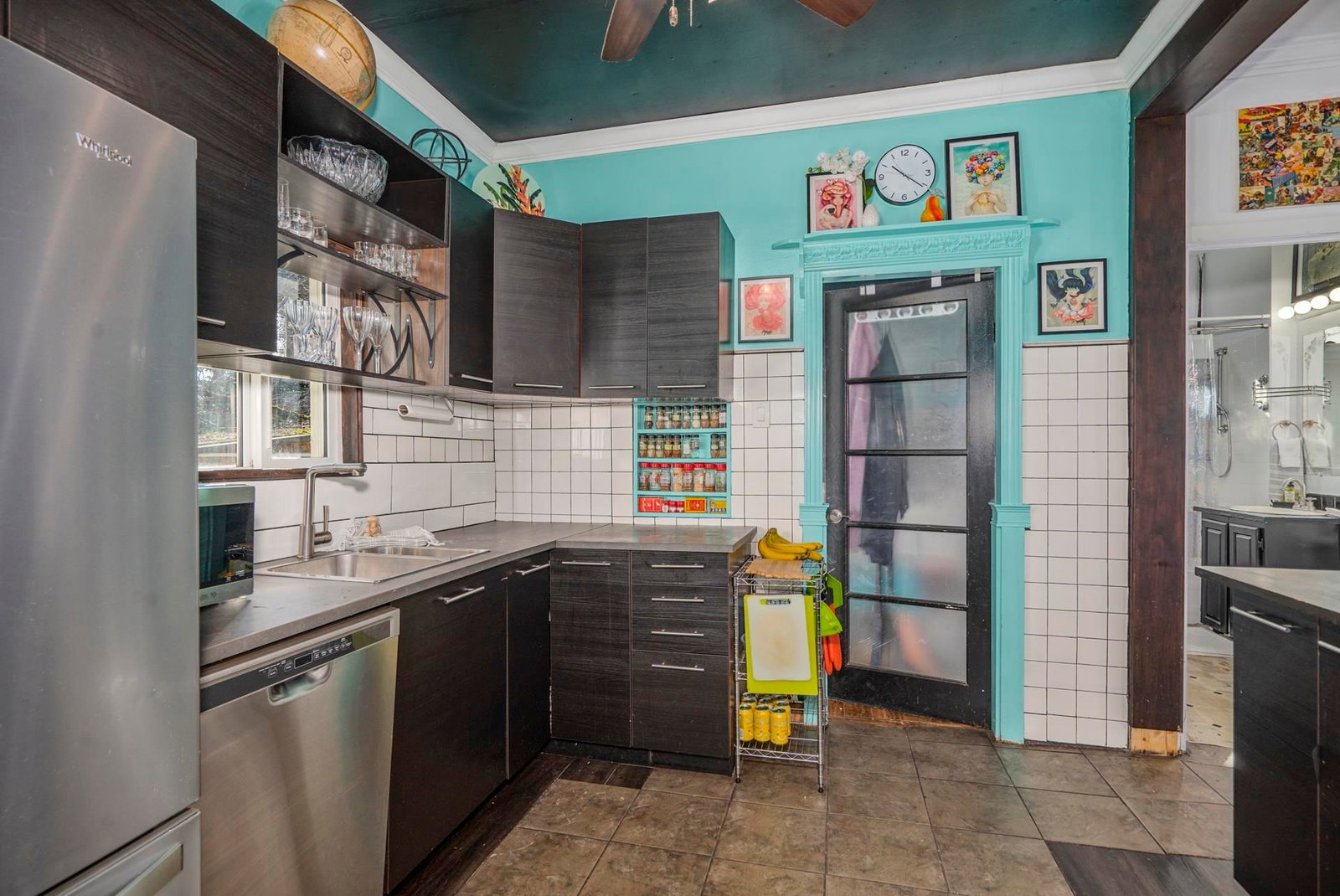 Listing Image 14