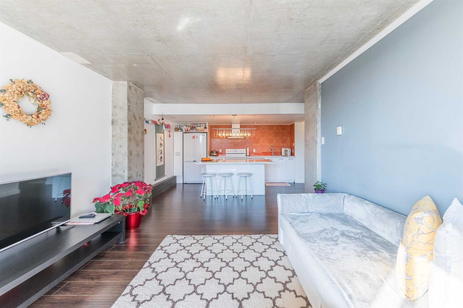 Listing Image 15