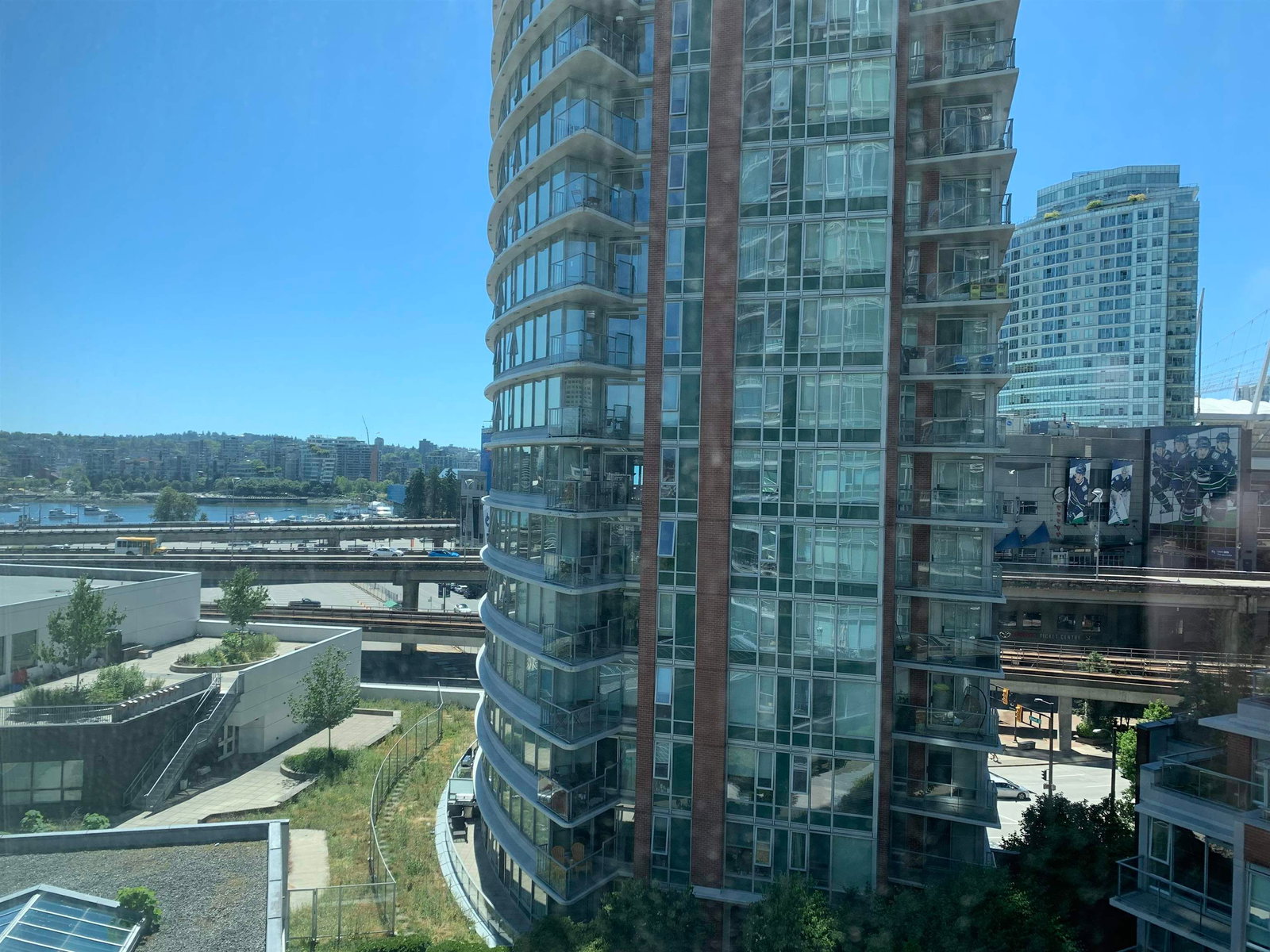 Listing Image 23