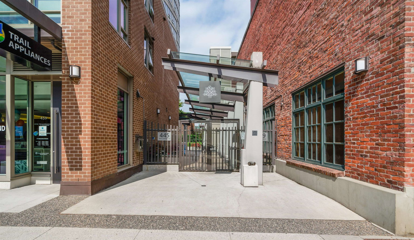 Listing Image 21