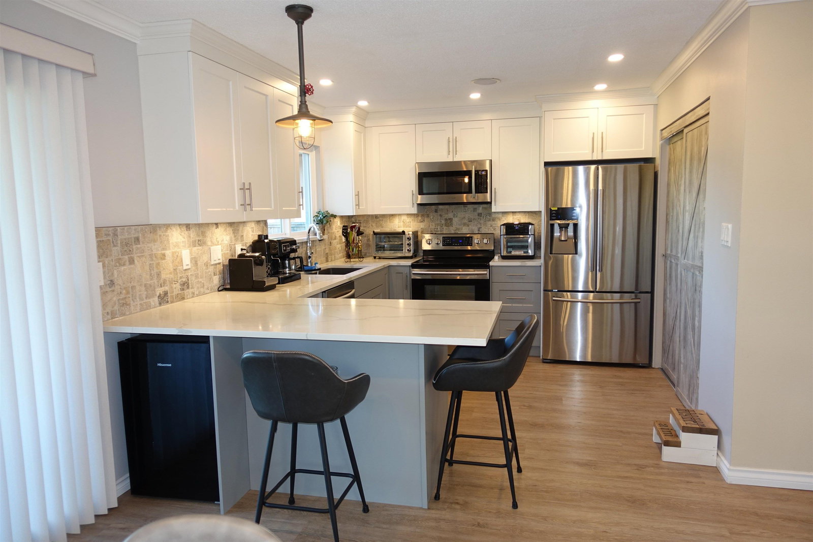 Listing Image 14