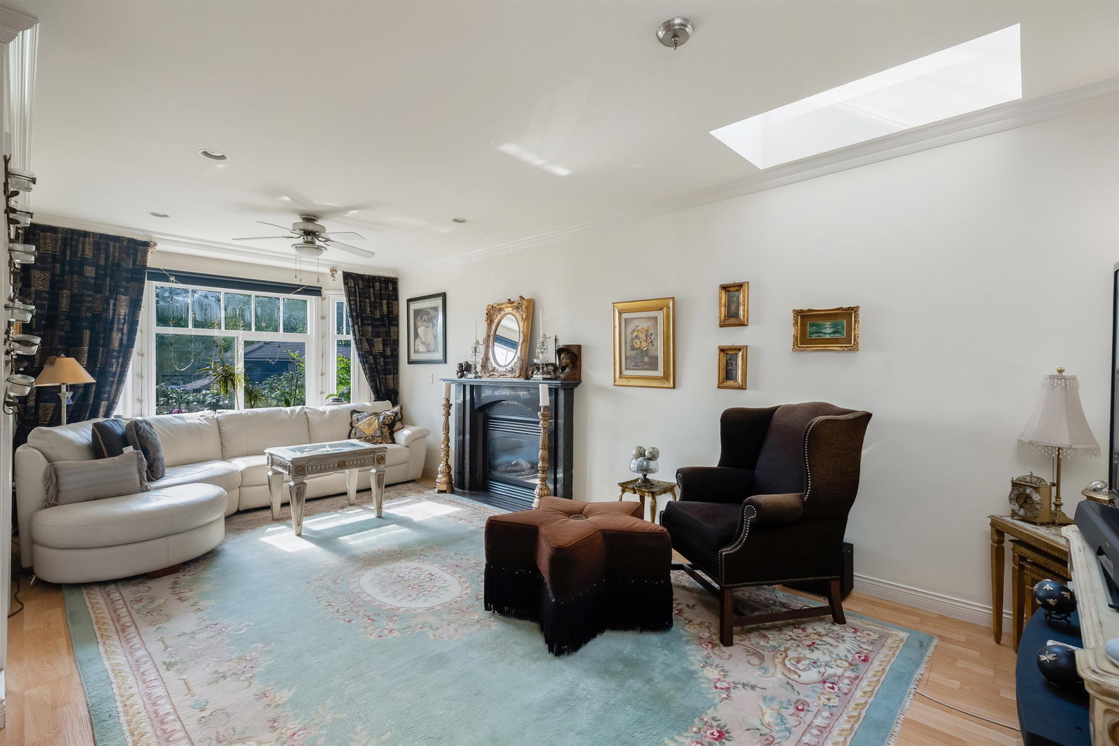 Listing Image 9
