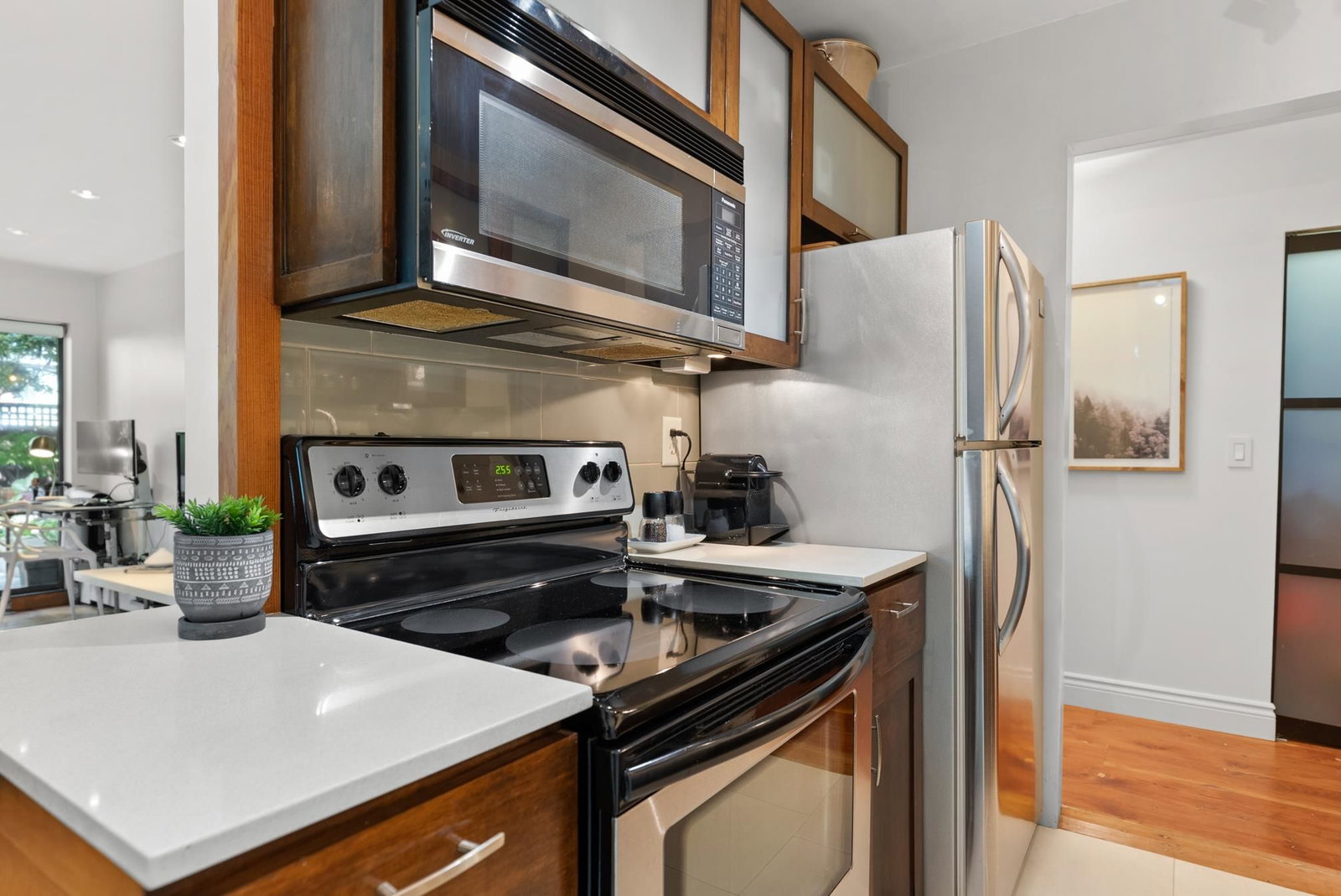 Listing Image 19