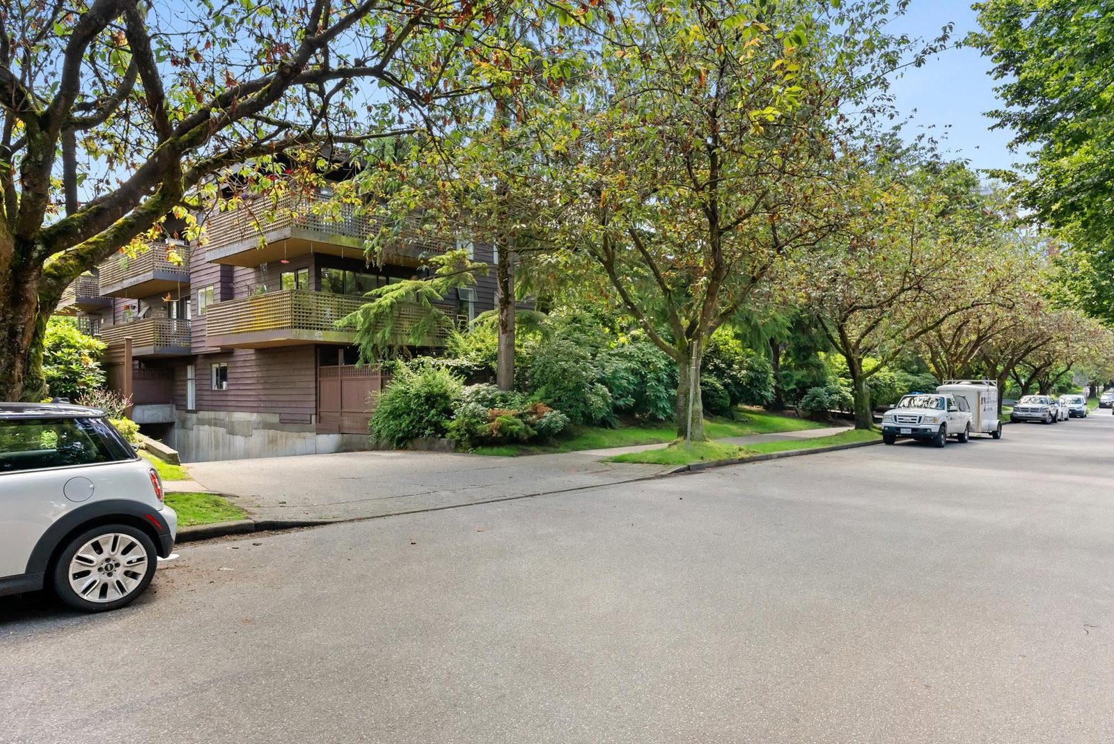 Listing Image 25
