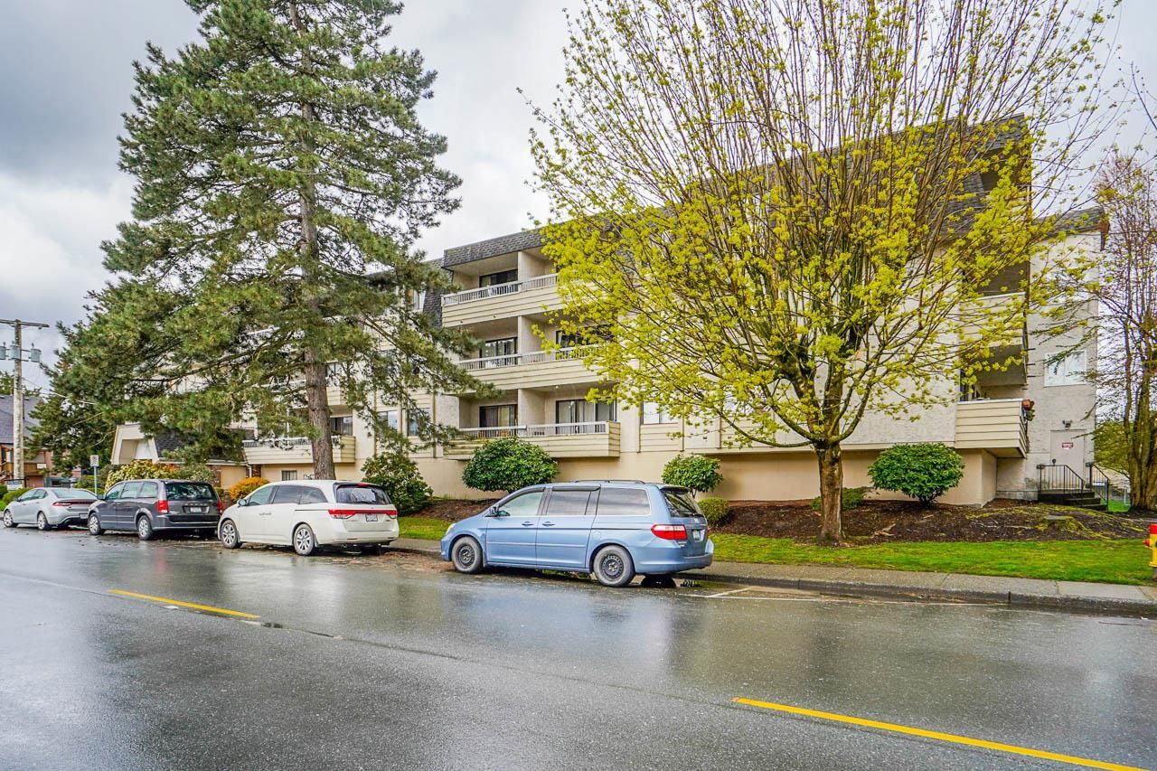 Listing Image 17