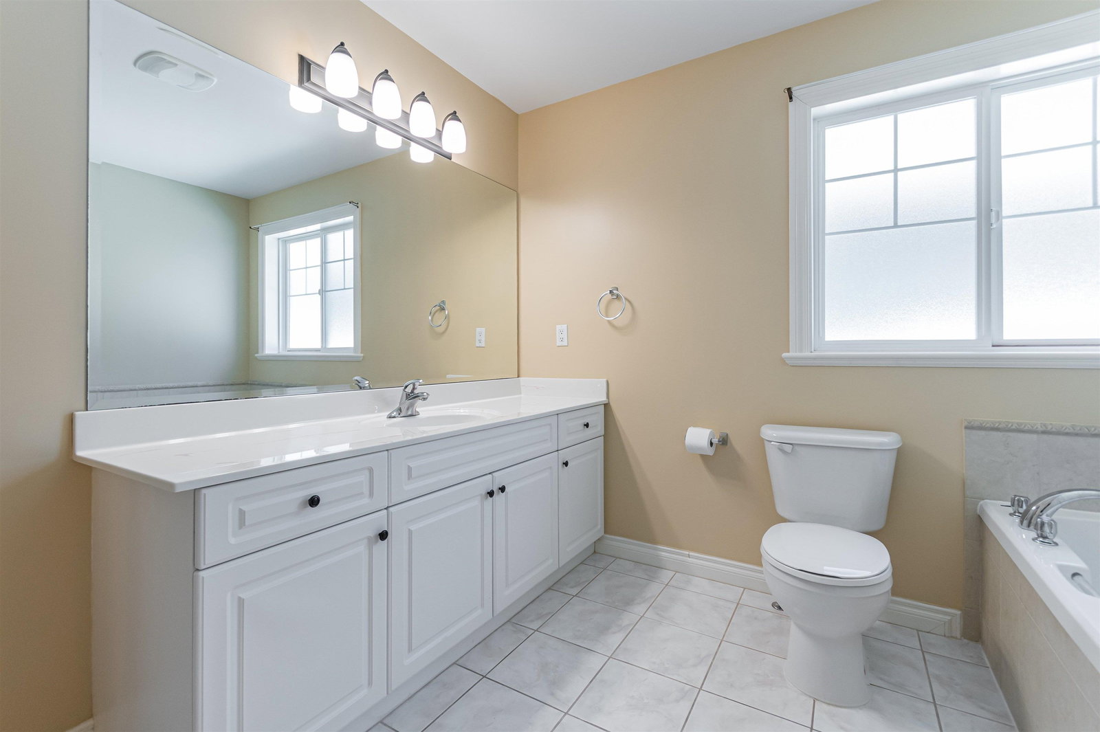 Listing Image 26