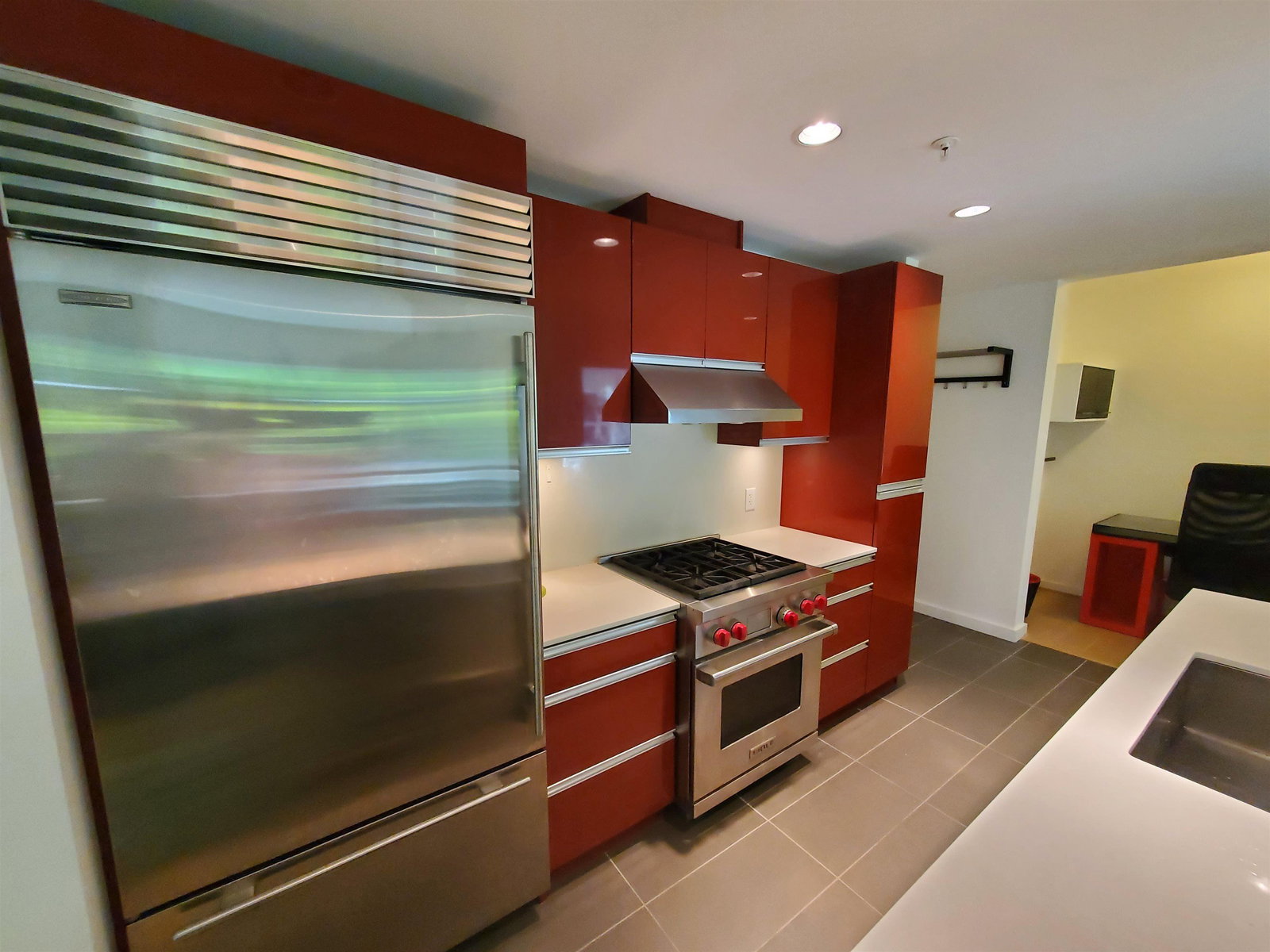 Listing Image 5