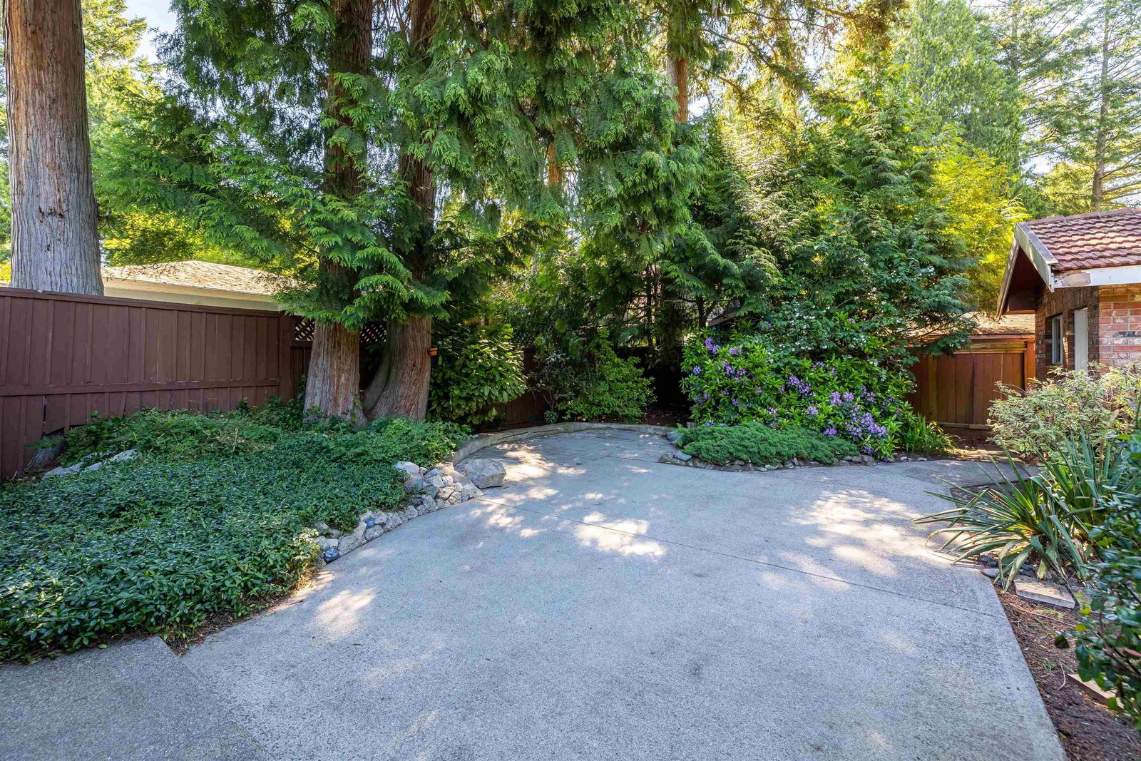 Listing Image 17