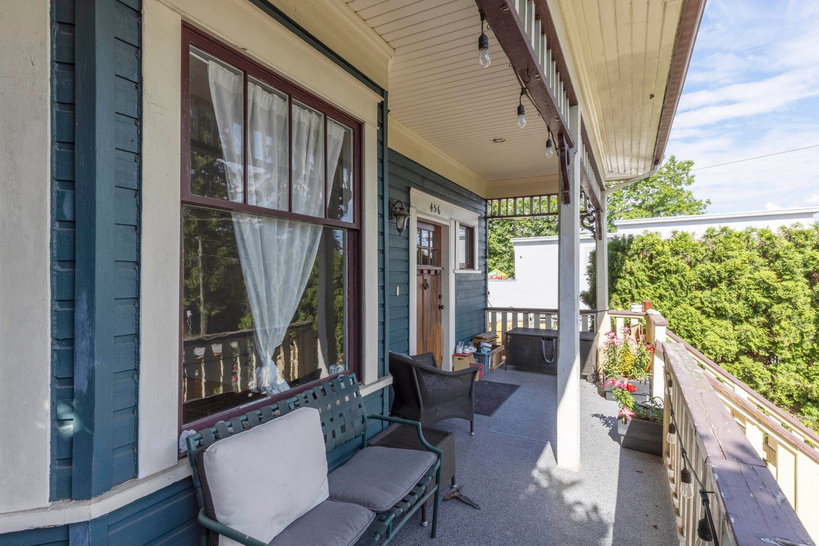 Listing Image 5