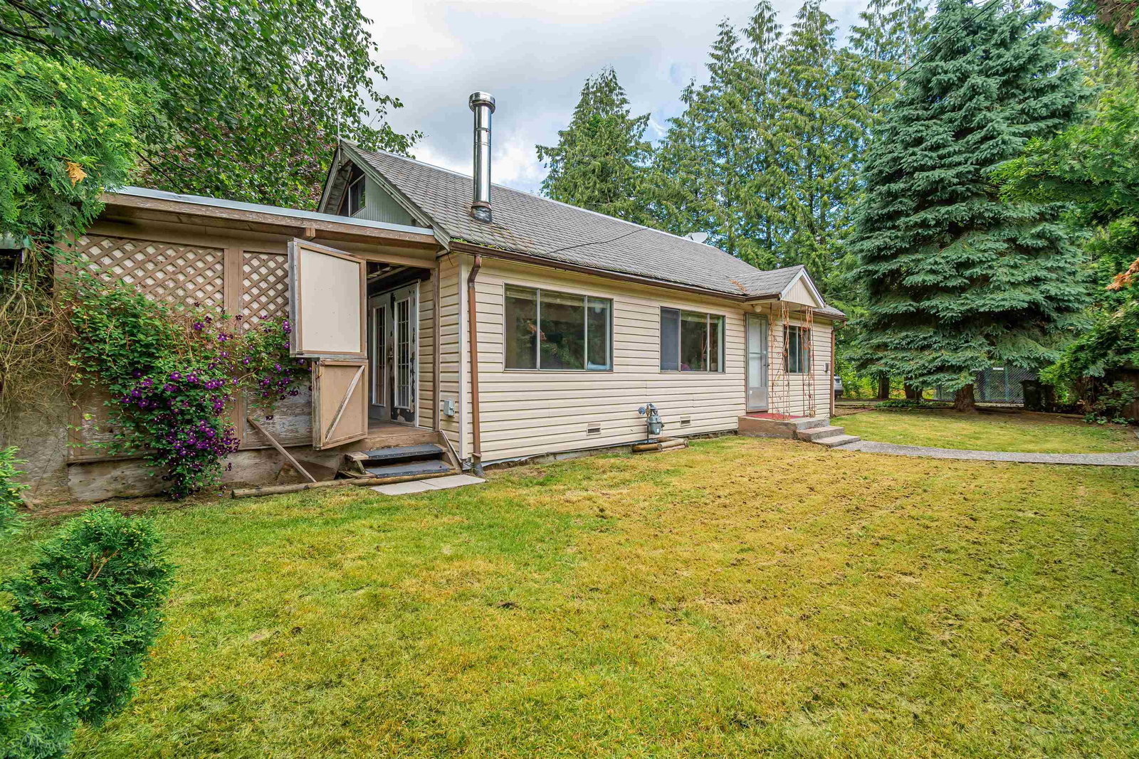 Listing Image 3