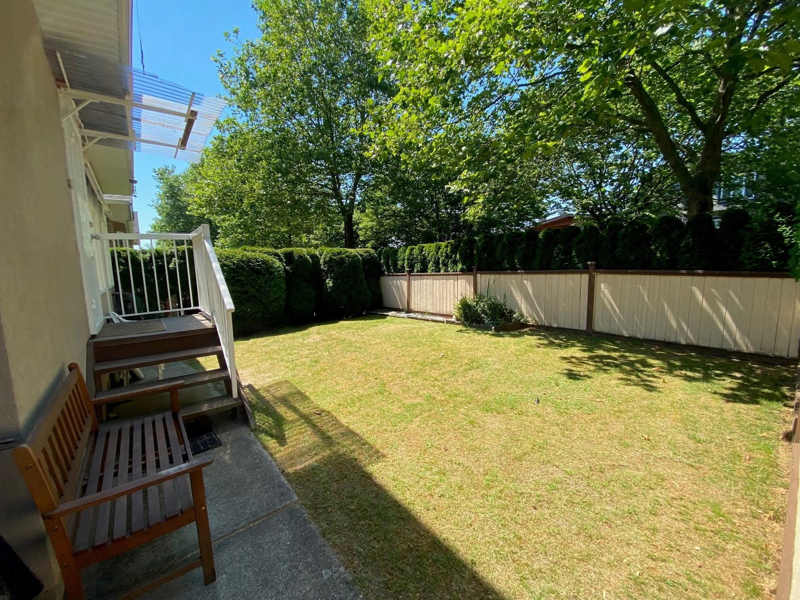 Listing Image 11