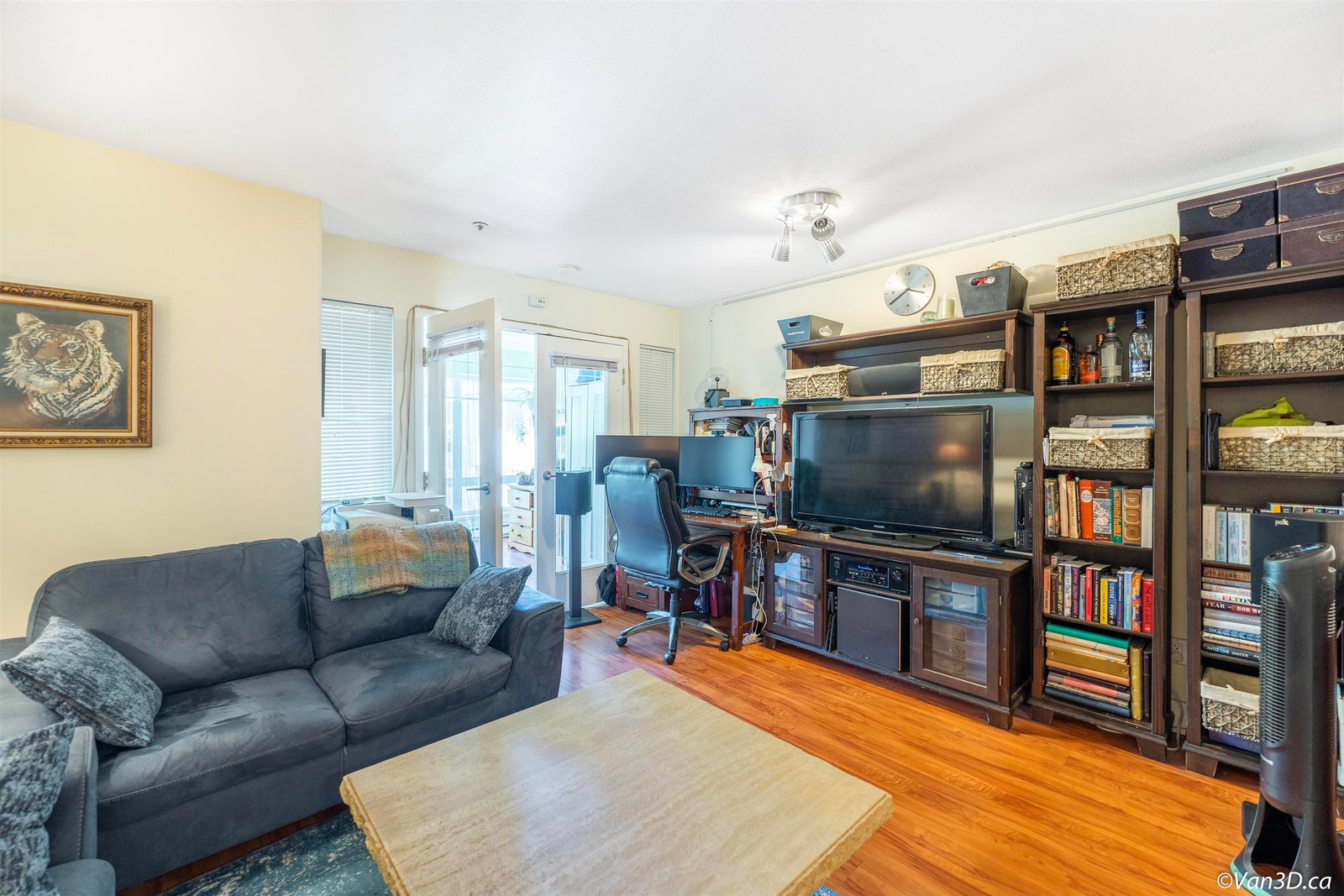 Listing Image 5