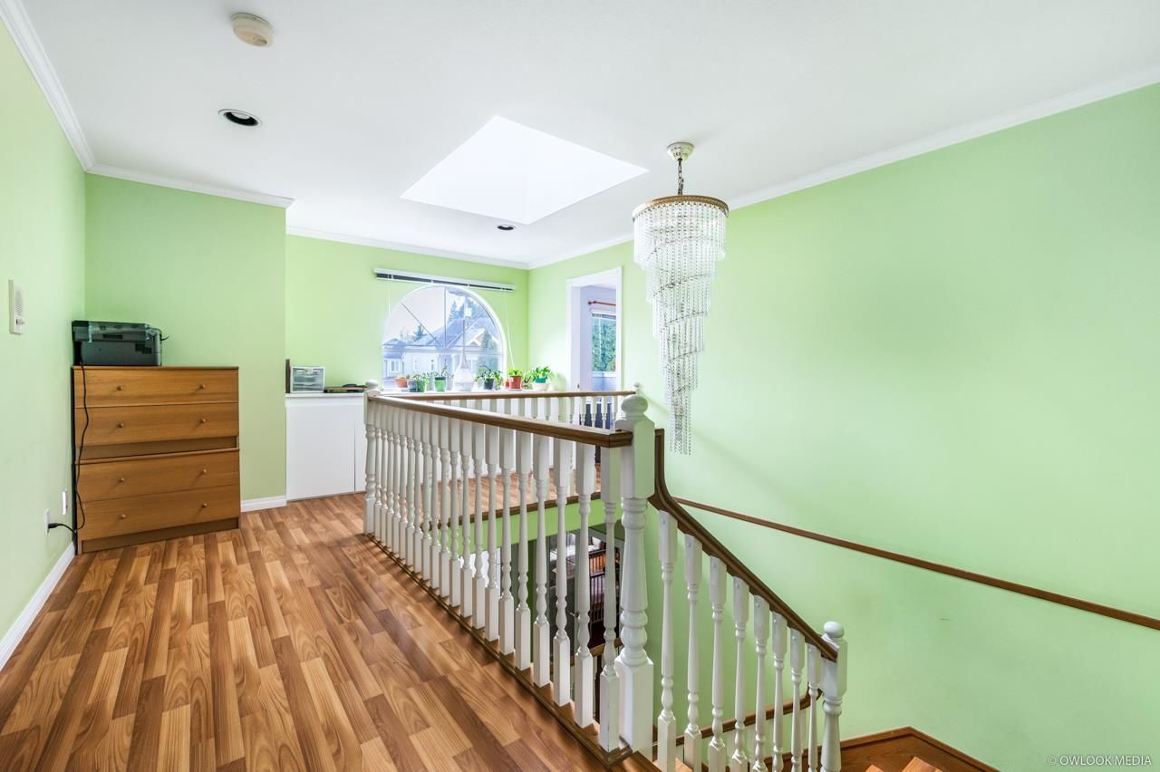 Listing Image 14