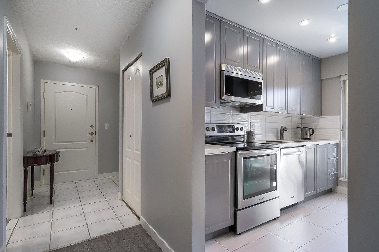Listing Image 9