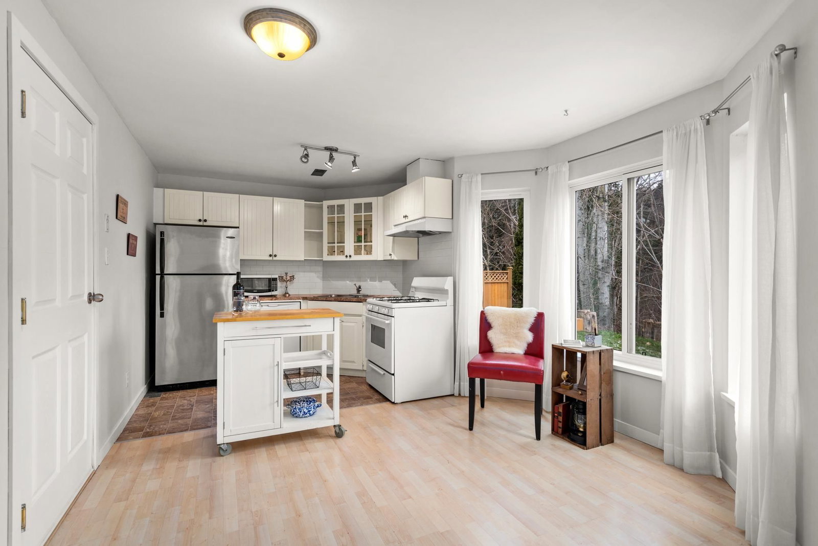 Listing Image 15