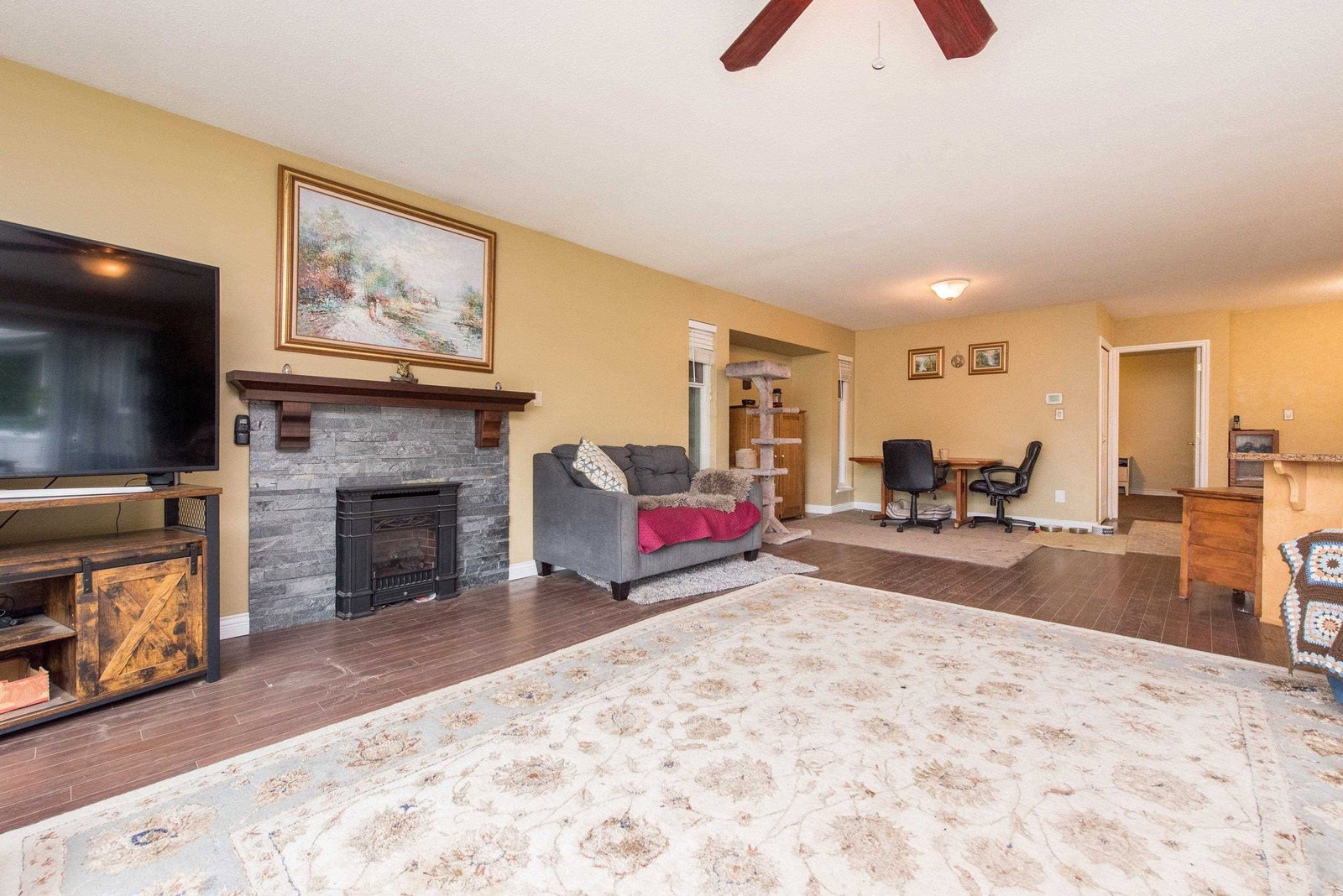 Listing Image 14