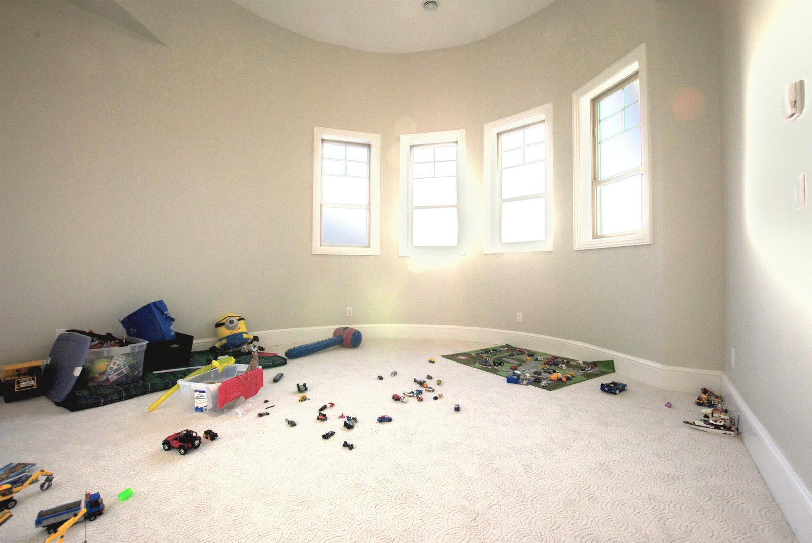 Listing Image 28