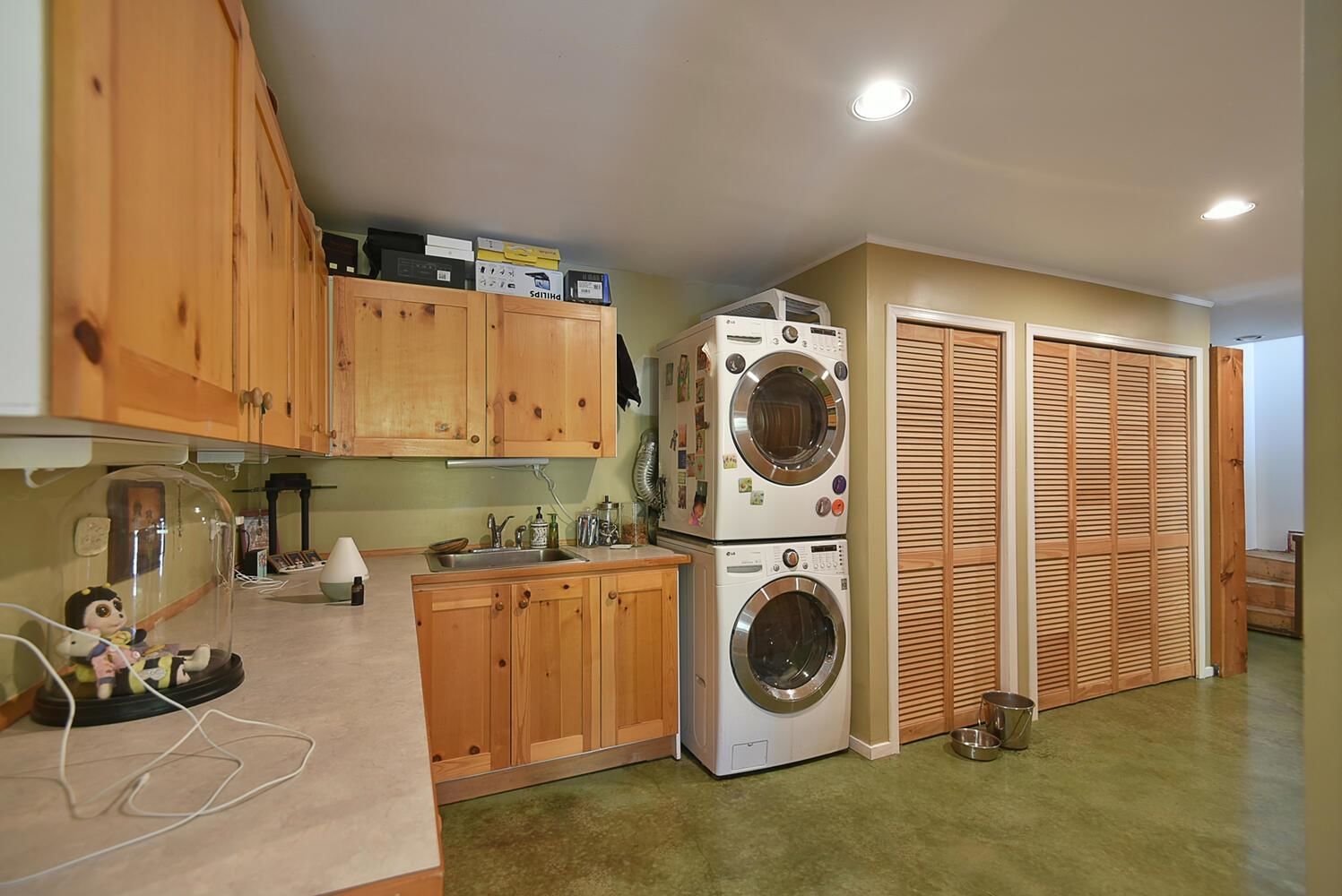 Listing Image 19